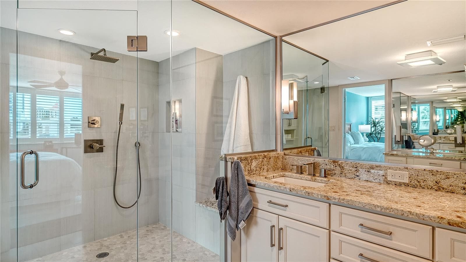 Condominium at 99 SUNSET DR #401, SARASOTA, photo 34 of 49
