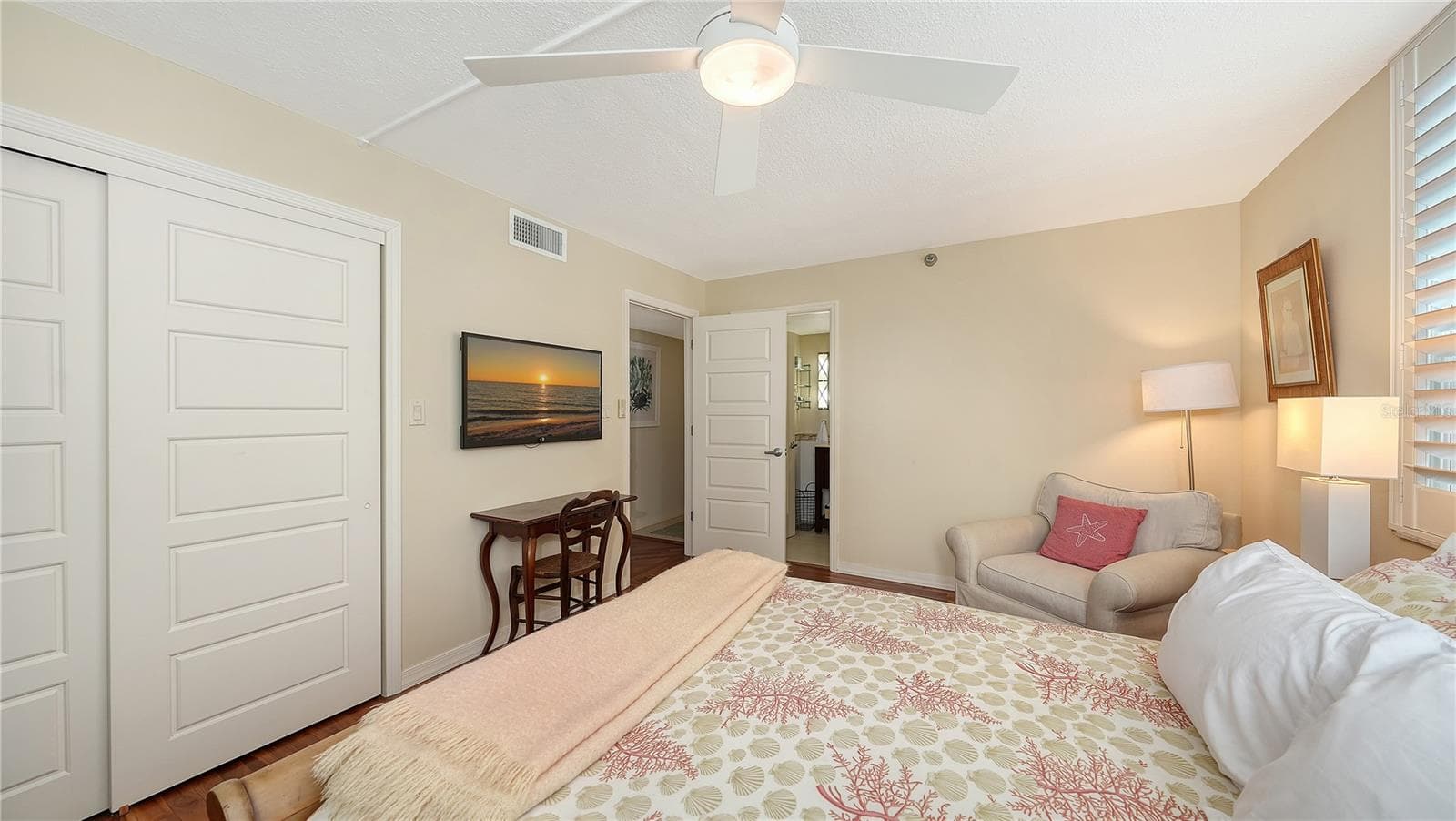 Condominium at 99 SUNSET DR #401, SARASOTA, photo 36 of 49