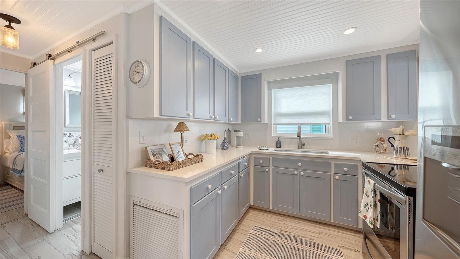 New Roomy kitchen - 3710 GULF OF MEXICO DR #A3, LONGBOAT KEY