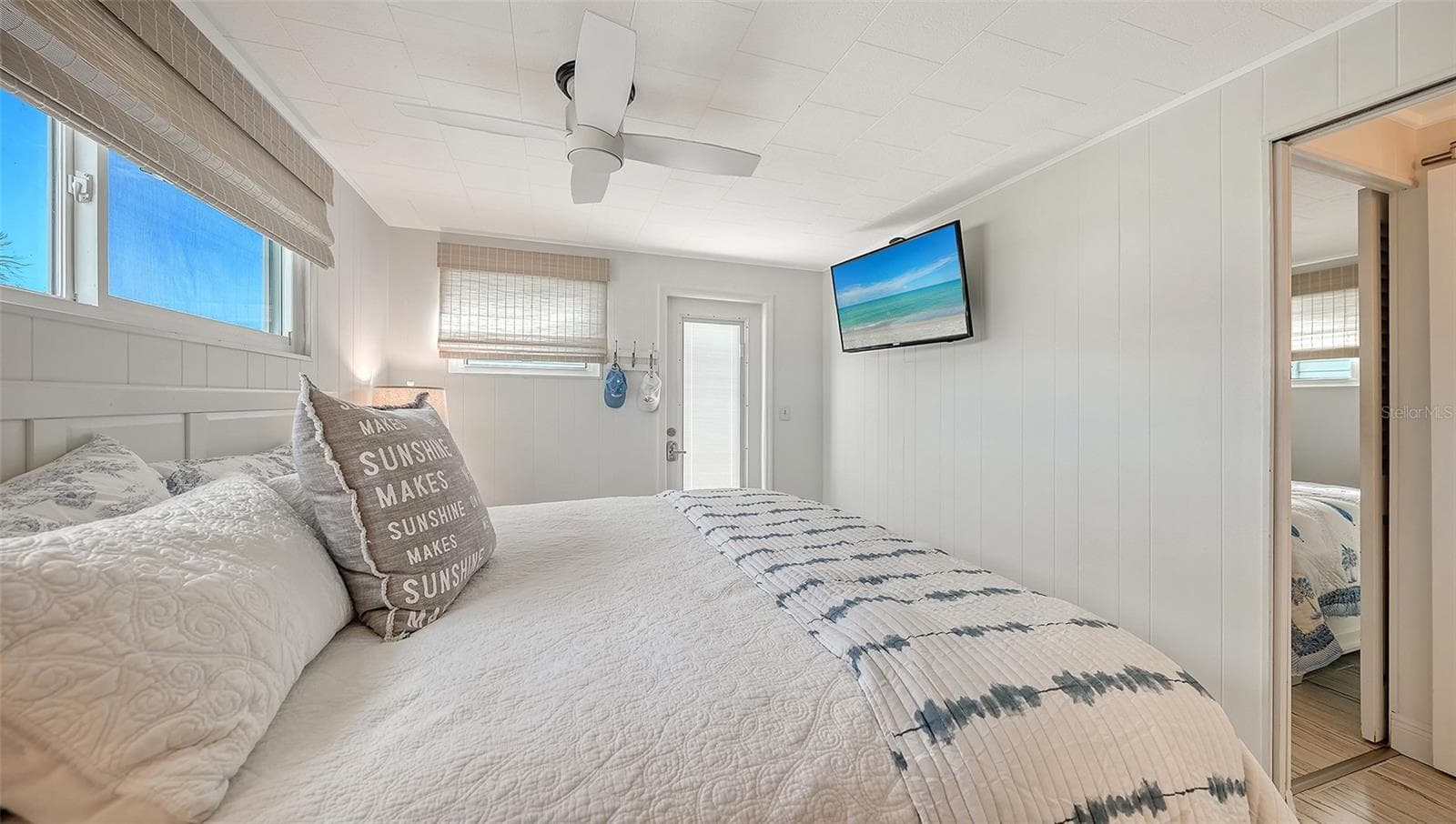 Owner's bedroom with door to the patio - 3710 GULF OF MEXICO DR #A3, LONGBOAT KEY