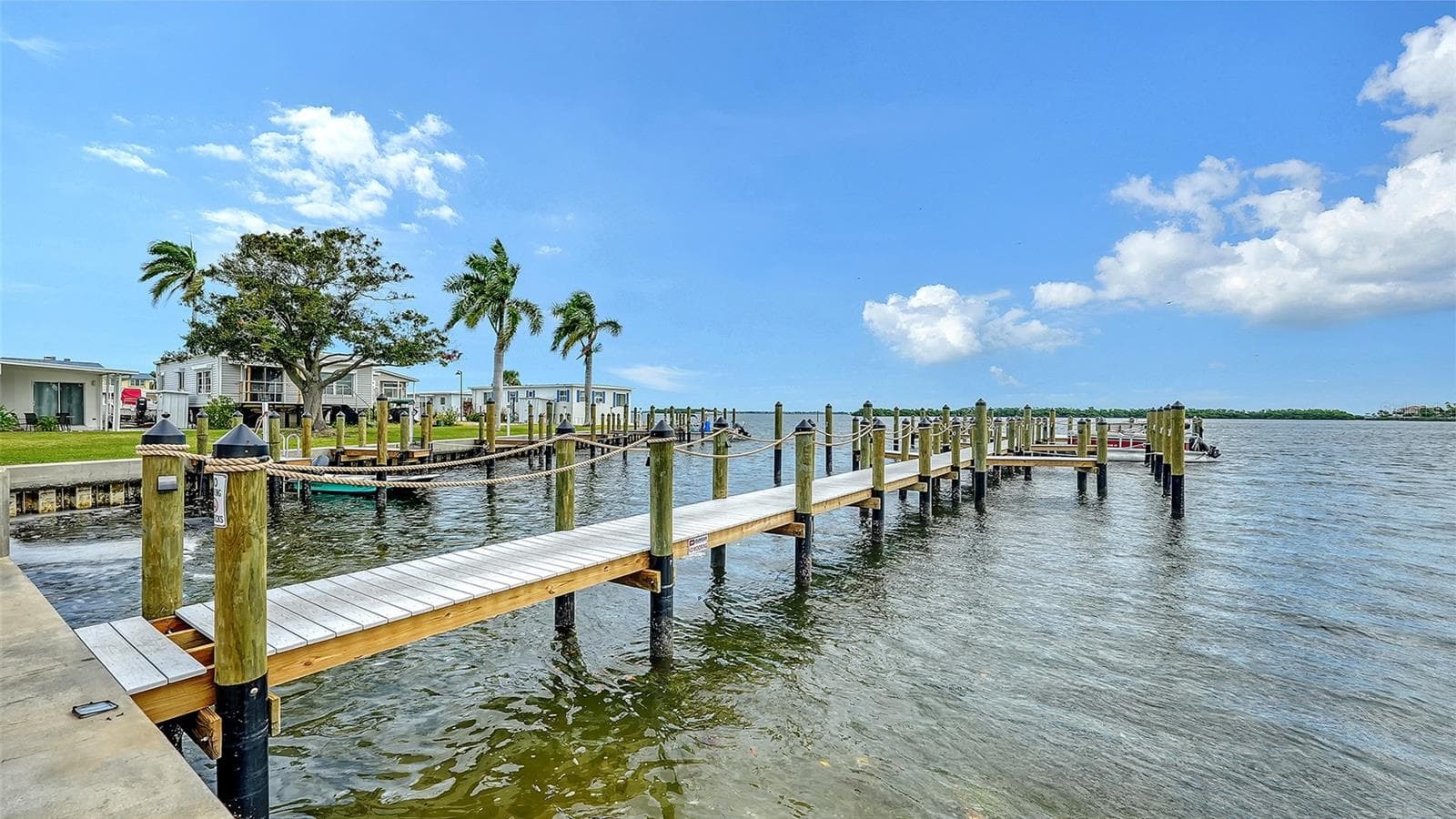 NEW marina with community boat slips - 3710 GULF OF MEXICO DR #A3, LONGBOAT KEY