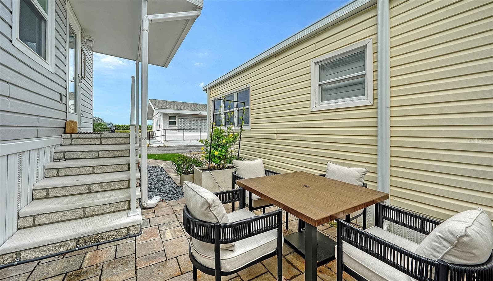 Outdoor patio facing west - 3710 GULF OF MEXICO DR #A3, LONGBOAT KEY