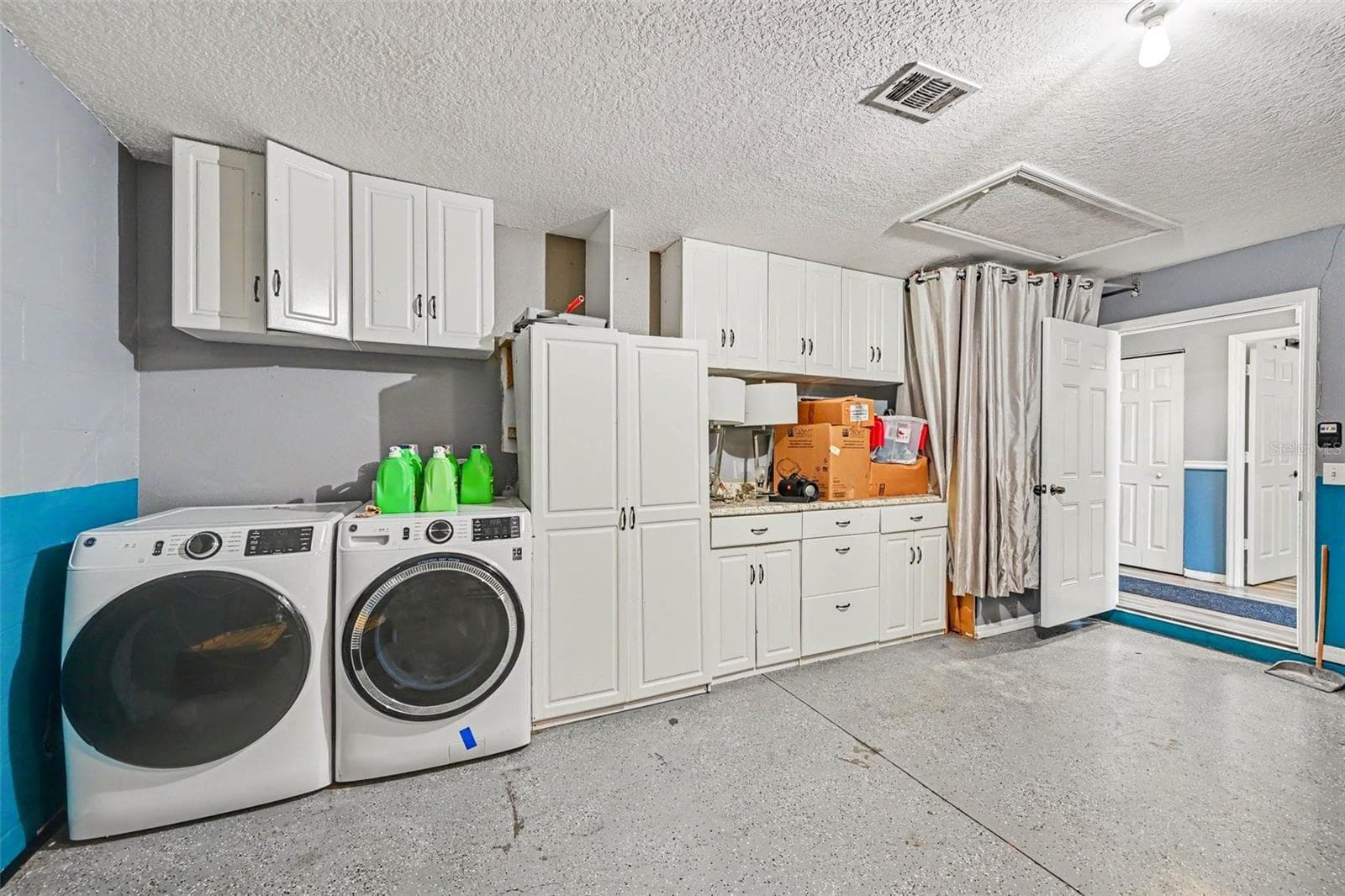 Single Family Residence at 1812 PEACEFUL PALM ST, RUSKIN, photo 21 of 31