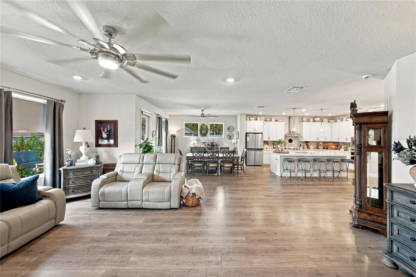 Single Family Residence at 12917 OAK ST, SAN ANTONIO, photo 14 of 55