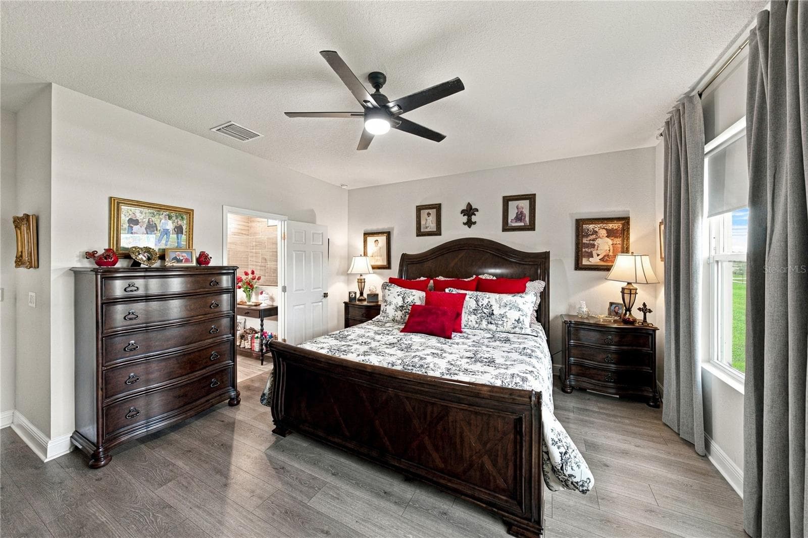 Single Family Residence at 12917 OAK ST, SAN ANTONIO, photo 27 of 55