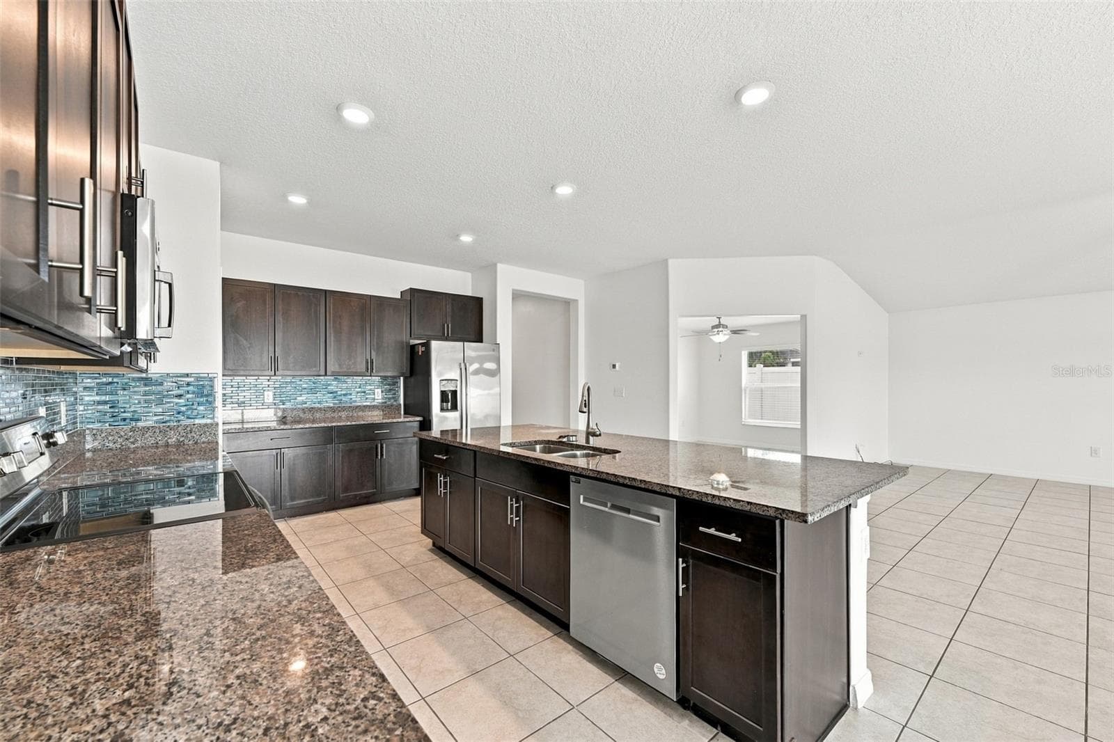 Single Family Residence at 16681 CARLTON POND ST, WIMAUMA, photo 14 of 50