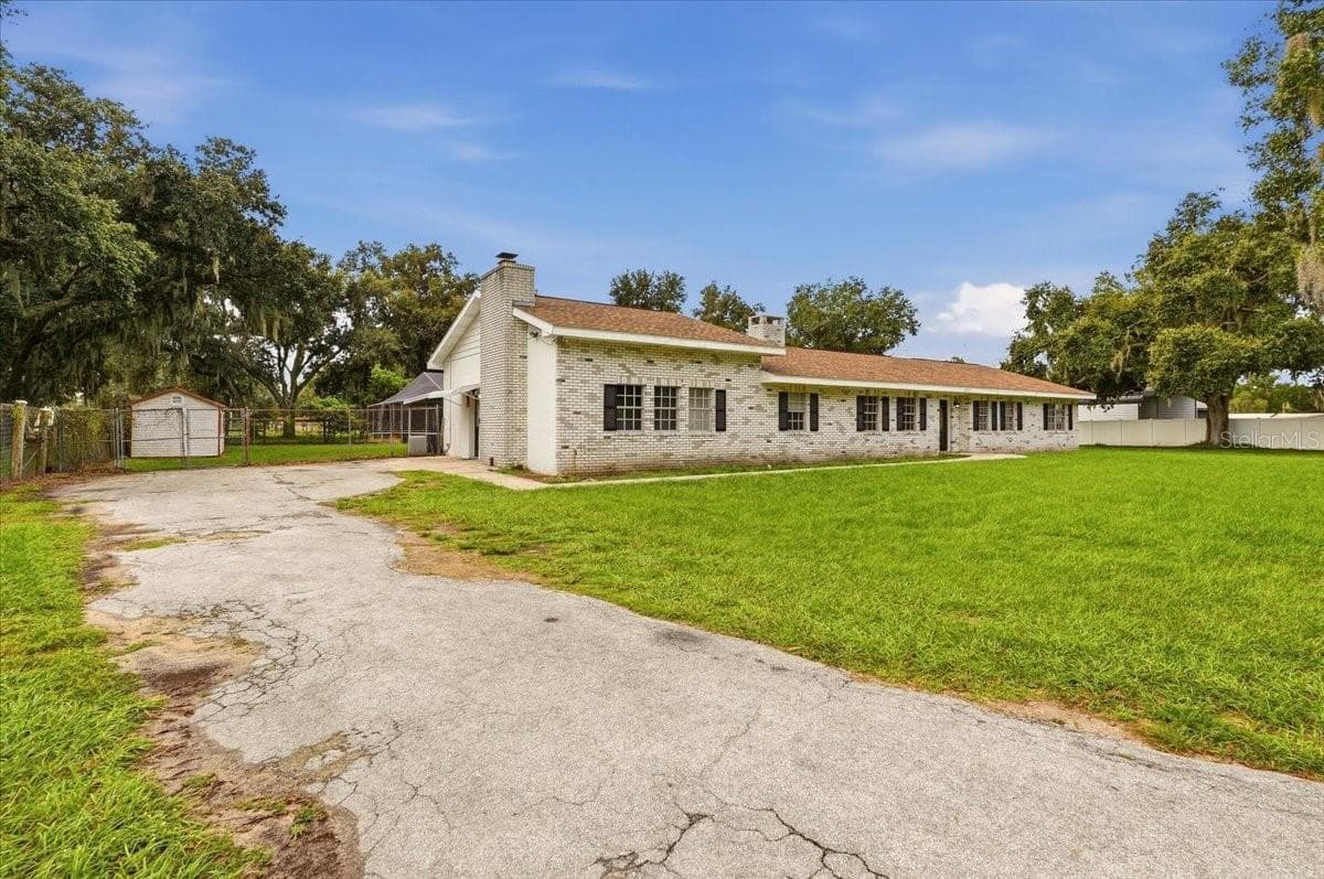 Front Exterior - 2925 MCGEE RD, PLANT CITY
