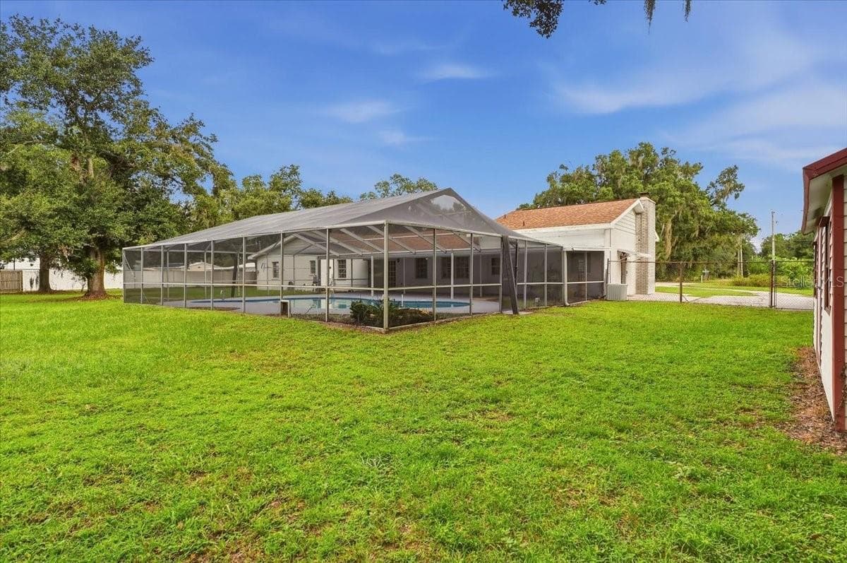 Backyard - 2925 MCGEE RD, PLANT CITY