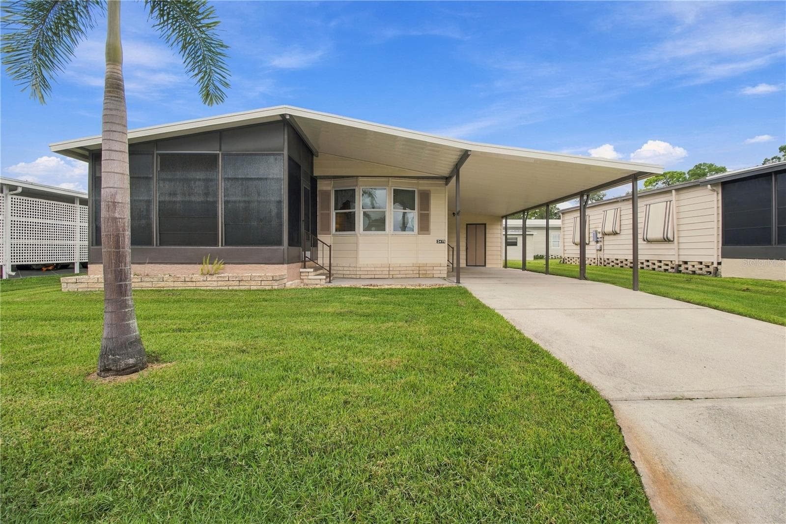 Manufactured Home at 3411 JUDITH DR, ELLENTON, photo 2 of 40