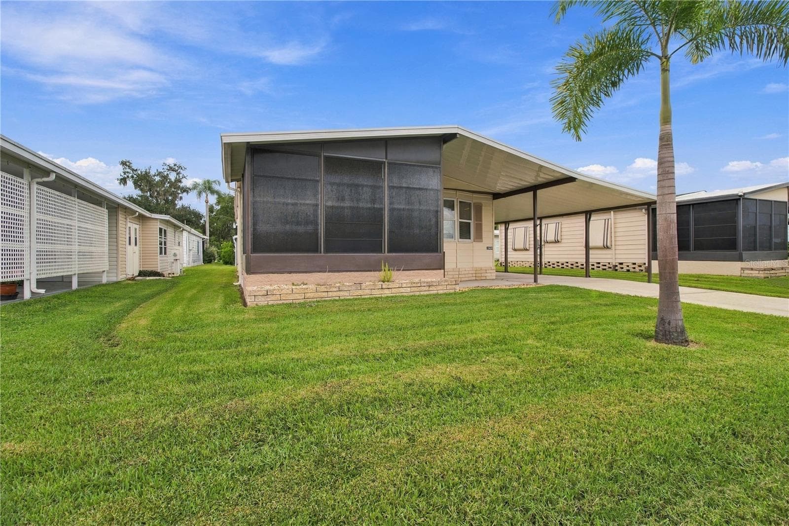 Manufactured Home at 3411 JUDITH DR, ELLENTON, photo 3 of 40