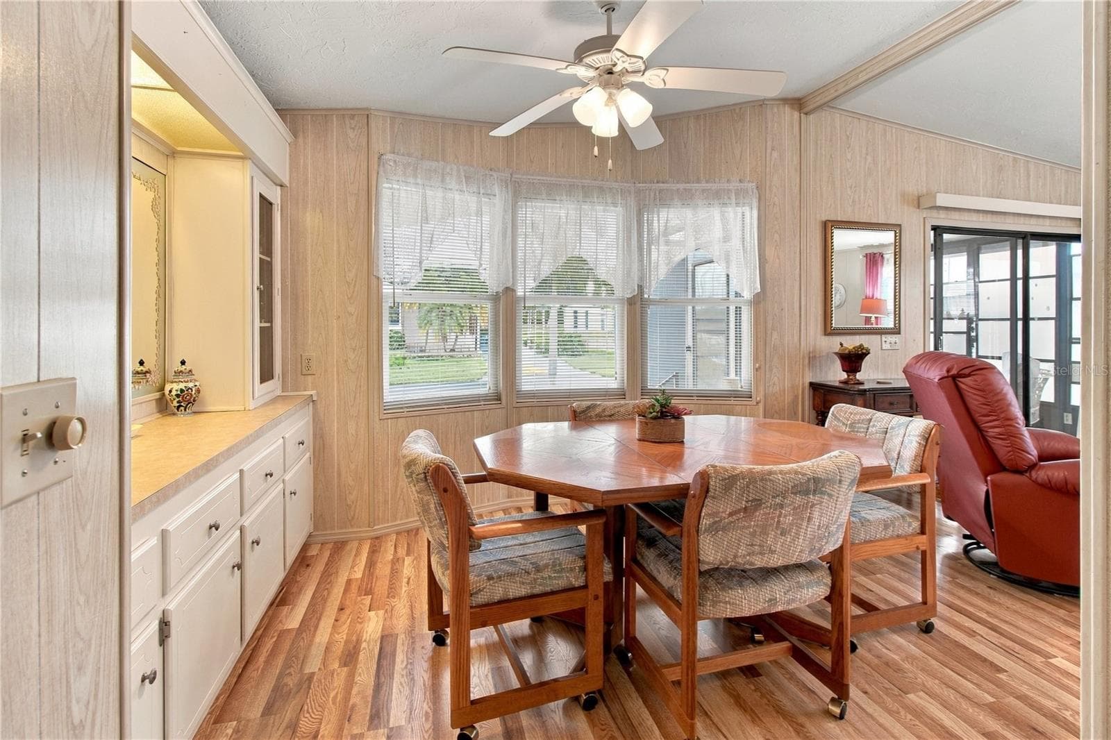 Manufactured Home at 3411 JUDITH DR, ELLENTON, photo 14 of 40