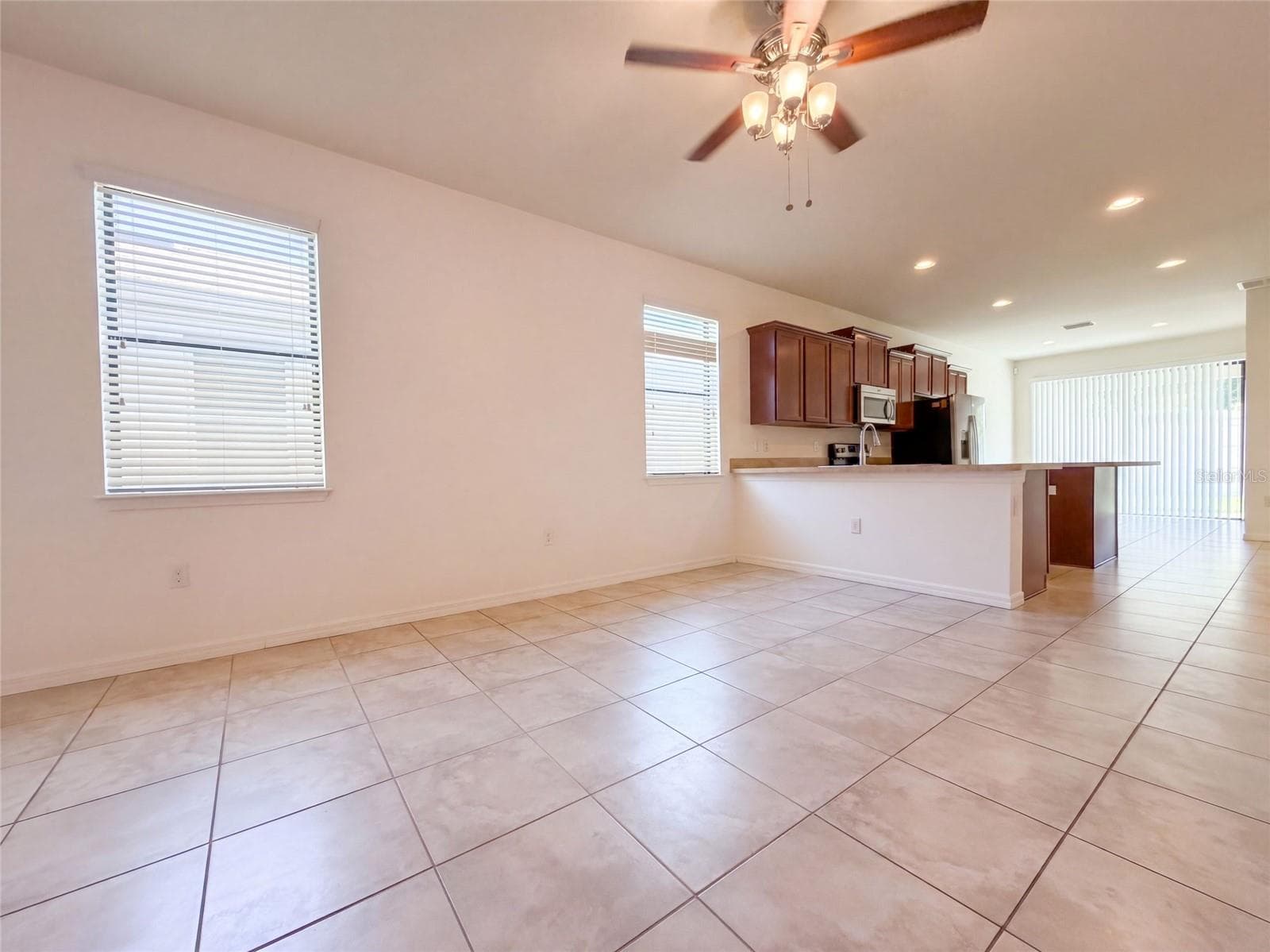 Single Family Residence at 6308 MAGNOLIA PARK BLVD, RIVERVIEW, photo 6 of 18