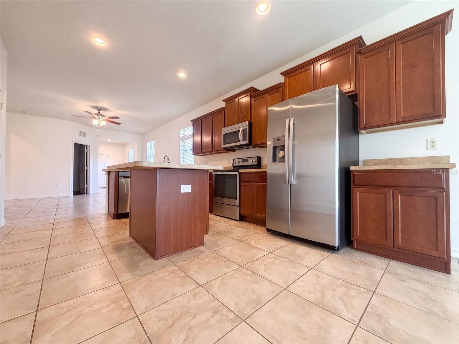 Single Family Residence at 6308 MAGNOLIA PARK BLVD, RIVERVIEW, photo 7 of 18