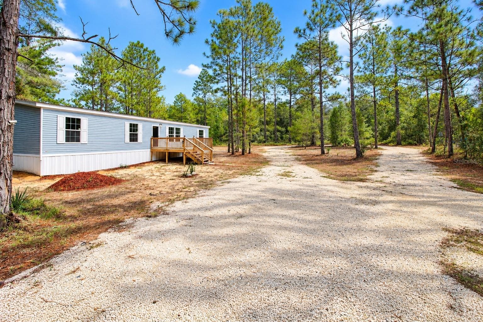 Manufactured Home at 419 LILY TRL, INTERLACHEN, photo 8 of 48