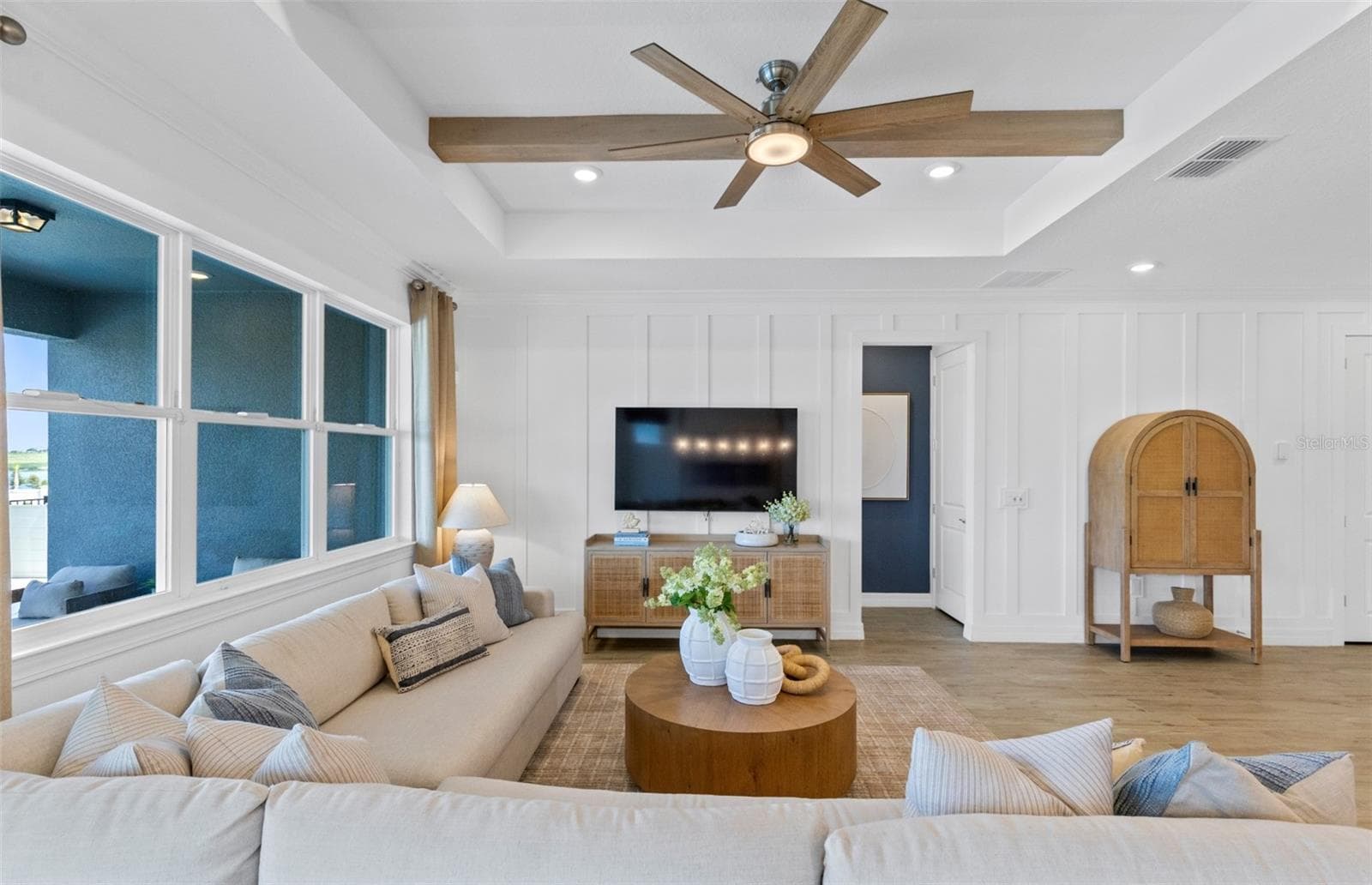 Model Home Design Only. Pictures and furnishings are for illustrative purposes only. Elevations, colors and options may vary. Furniture is for model home staging only. - 2579 CLEAR NIGHT AVENUE, KISSIMMEE