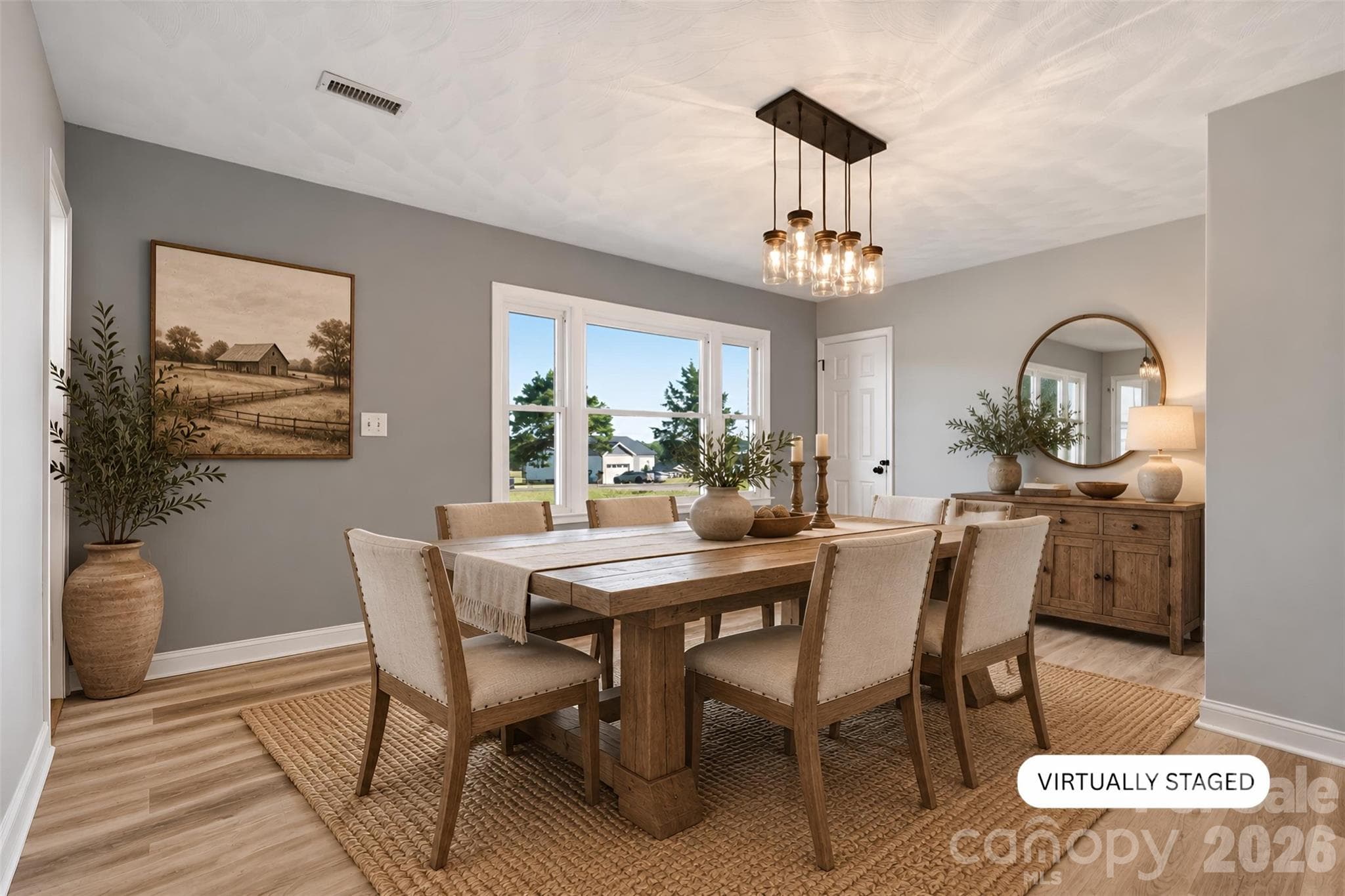 Home grown food and warmth of family around the table - 3881 Summerow Road, Maiden
