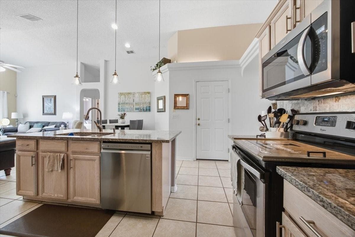 Single Family Residence at 2127 MORNING STAR DR, CLERMONT, photo 18 of 41