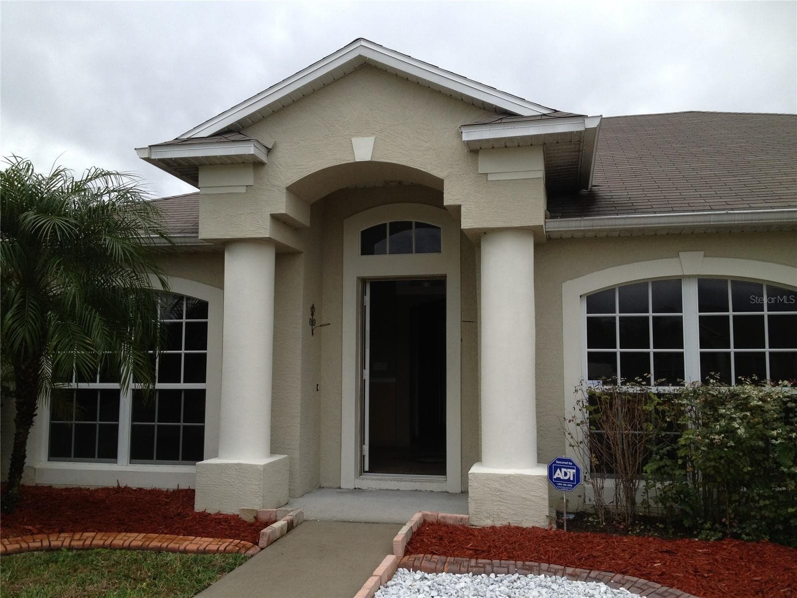 Single Family Residence at 1114 FIDELMA CT, ORLANDO, photo 2 of 51