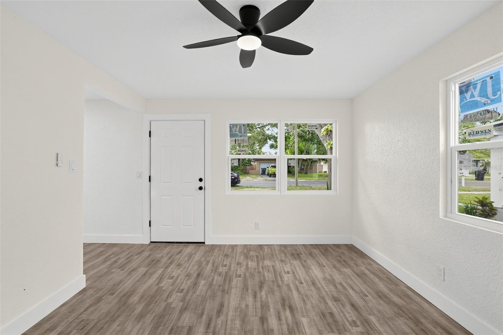 Single Family Residence at 4050 26TH ST N, ST PETERSBURG, photo 9 of 33