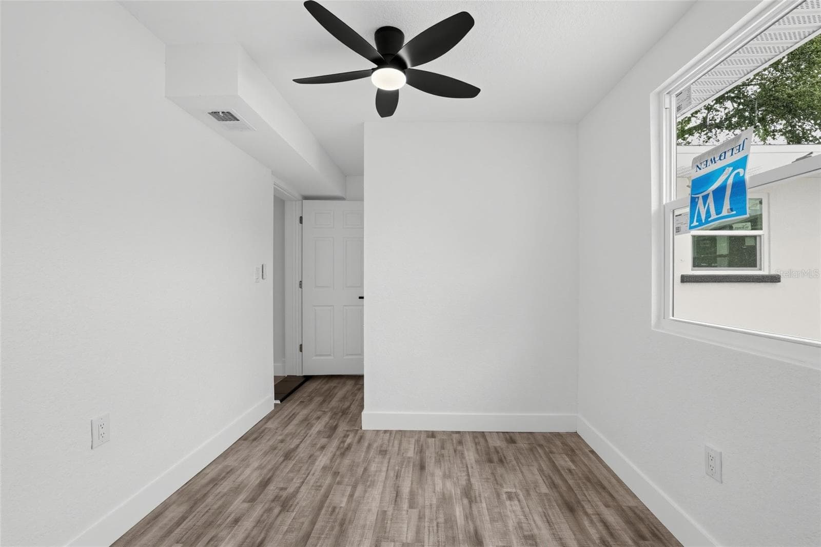 Single Family Residence at 4050 26TH ST N, ST PETERSBURG, photo 23 of 33