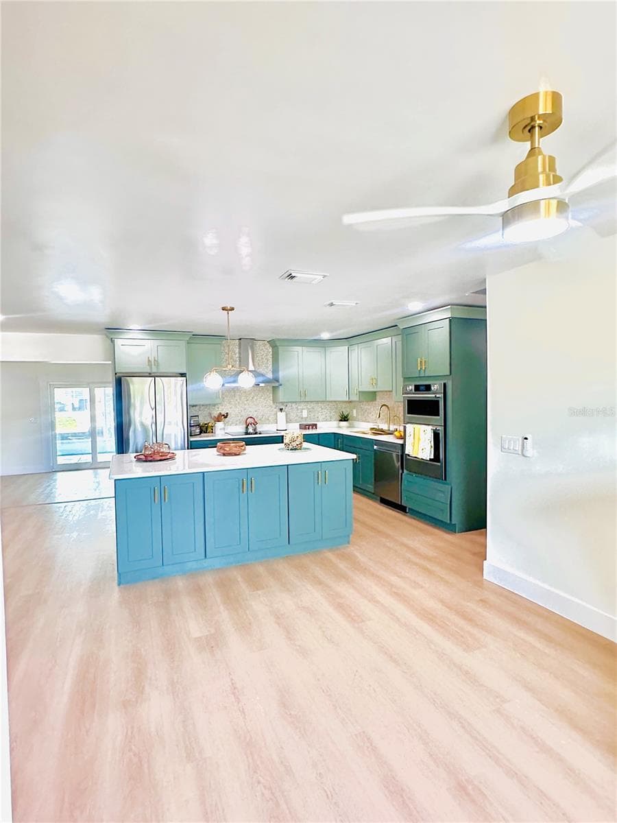 KITCHEN - 9460 TREASURE LN NE, ST PETERSBURG