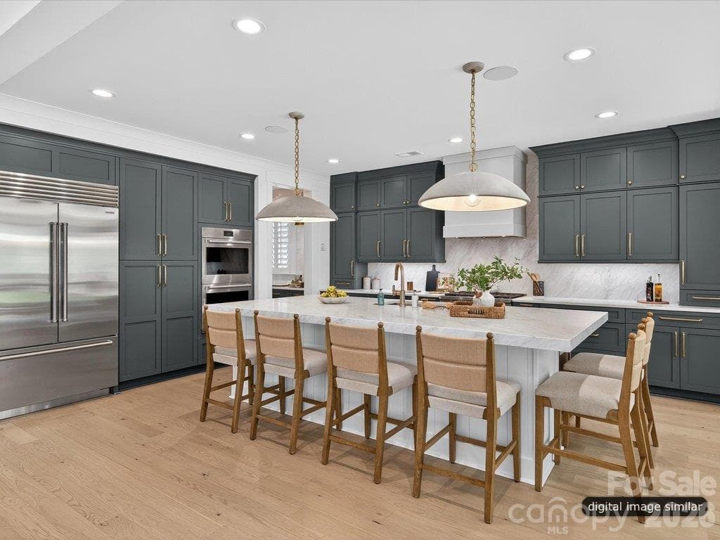 Oversized Island seats 6! - 305 Weddington Grove Lane, Weddington