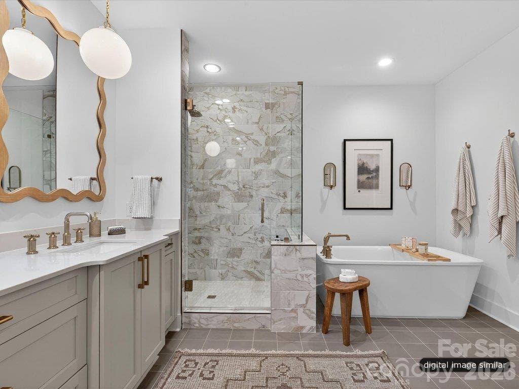 Free standing tub - 305 Weddington Grove Lane, Weddington