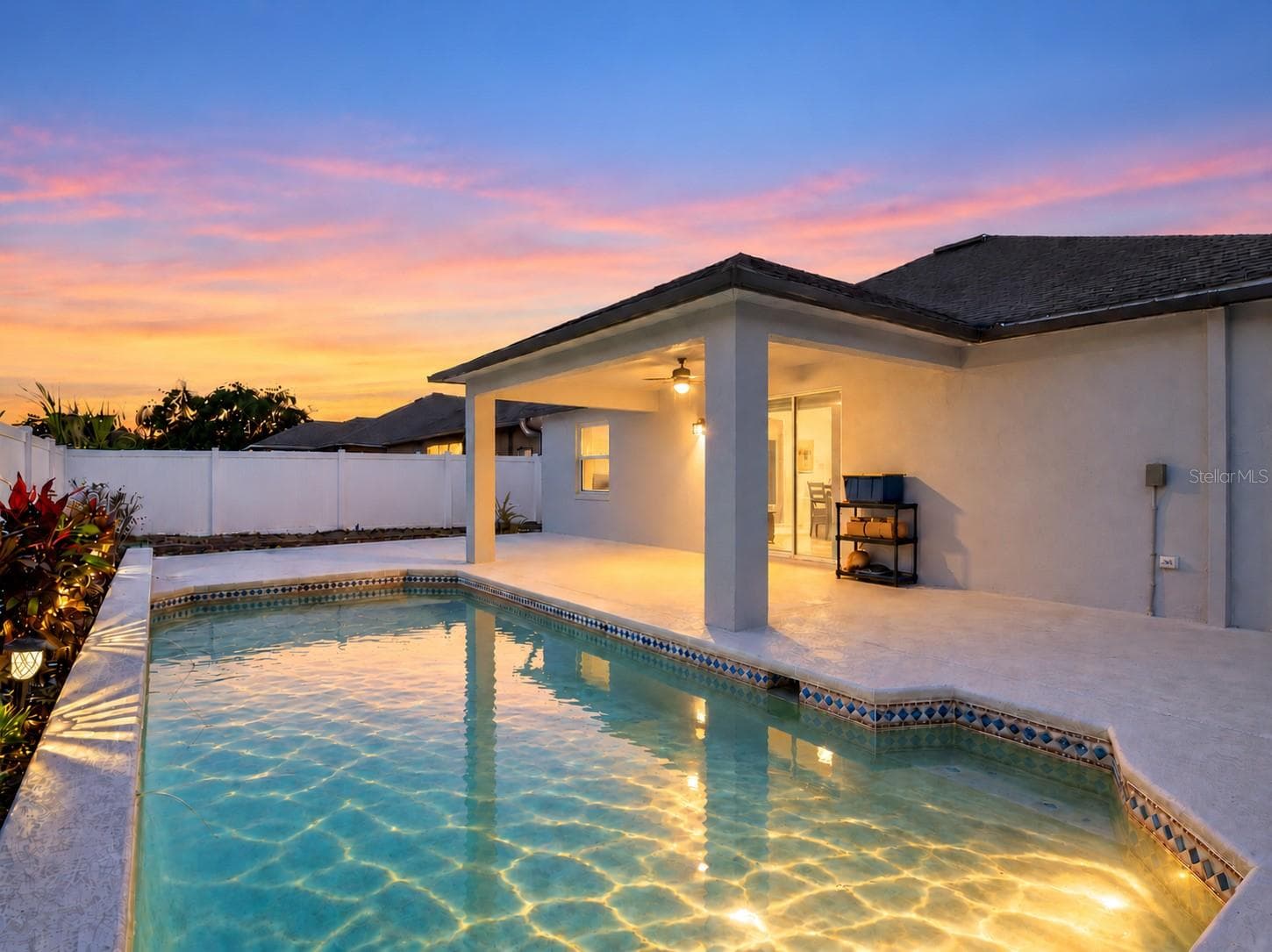 Outdoor Living Space and Pool Area - 18316 CYPRESS HAVEN DR, TAMPA