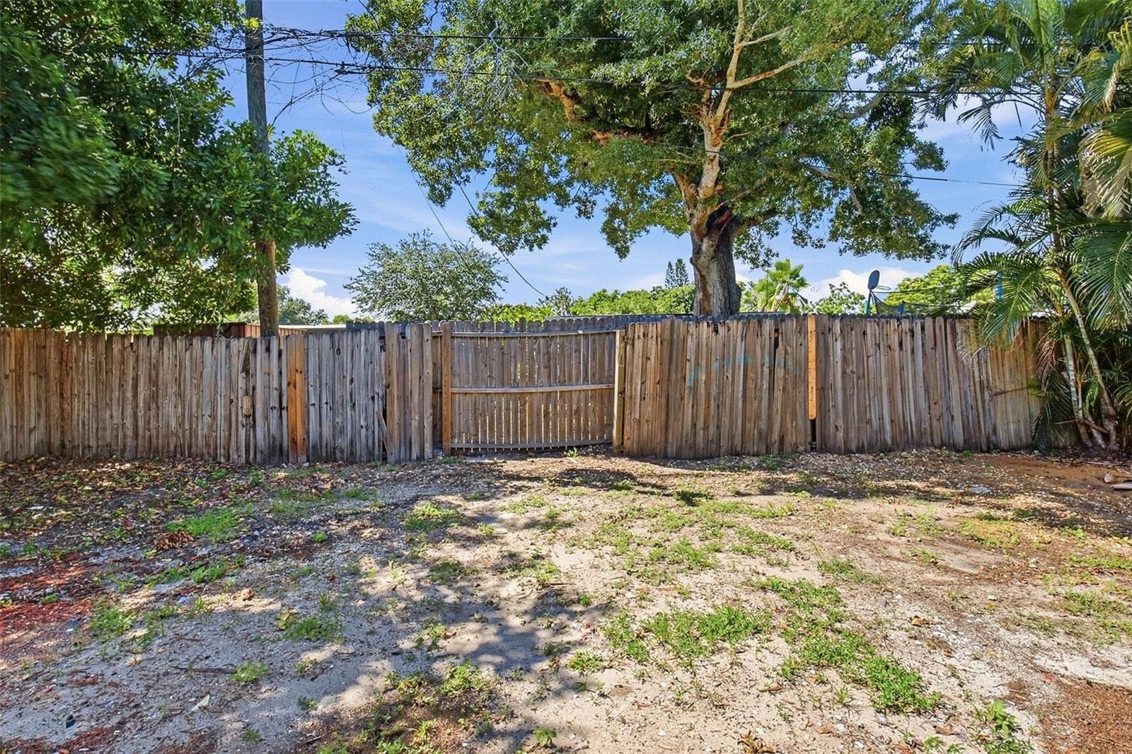 Single Family Residence at 11678 104TH ST, LARGO, photo 22 of 24