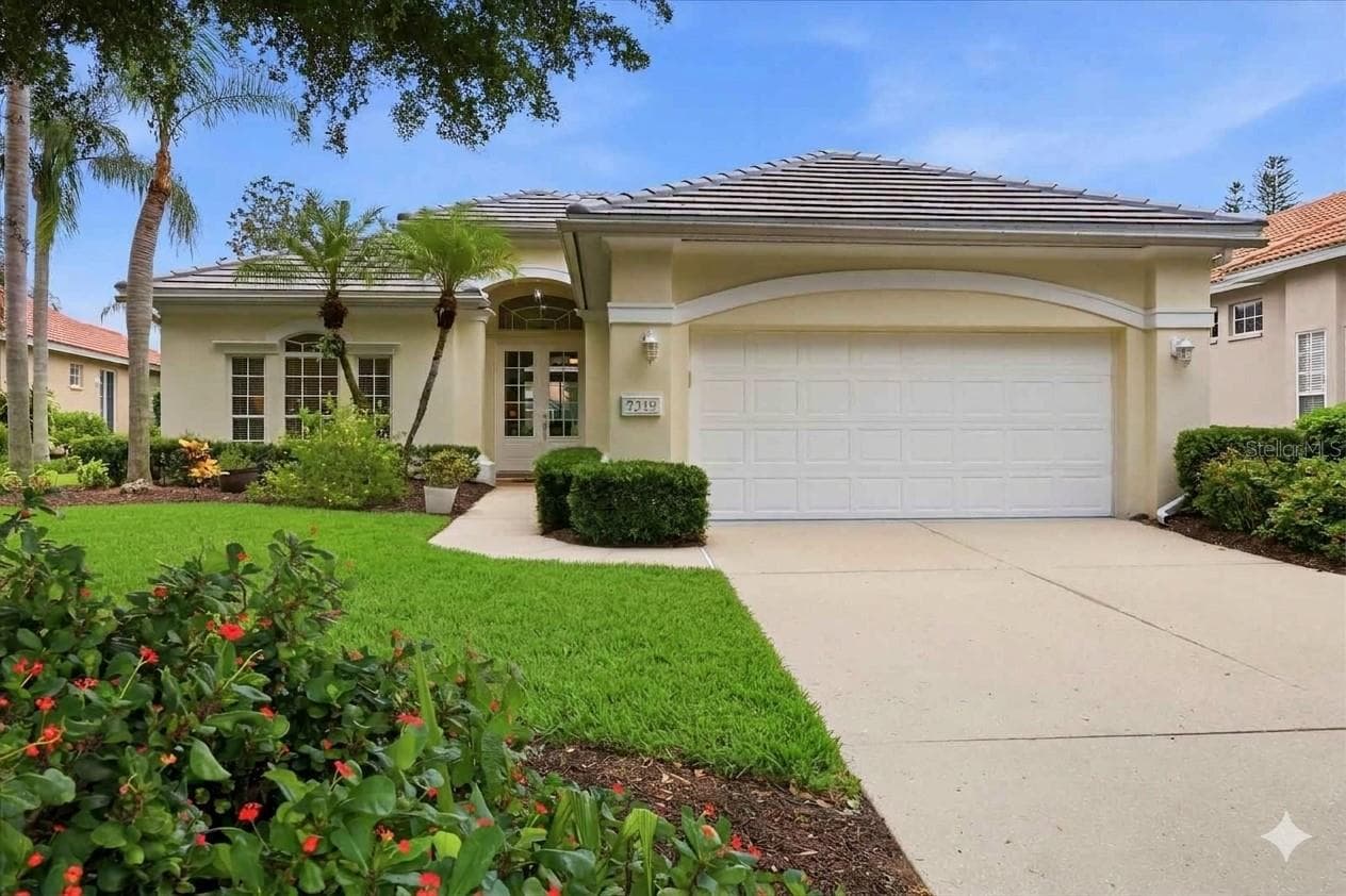 7319 WINDEMERE LN