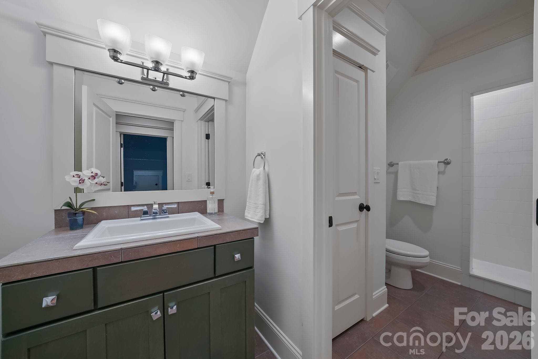 Full bathroom has walk-in tile shower - 268 Milford Circle, Mooresville