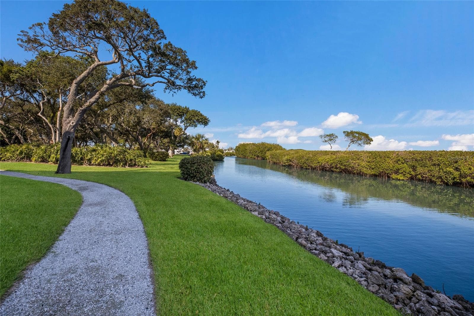Condominium at 2550 HARBOURSIDE DR #333, LONGBOAT KEY, photo 39 of 44
