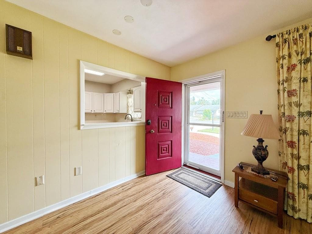 Entry Way - 1841 5TH ST SE, WINTER HAVEN