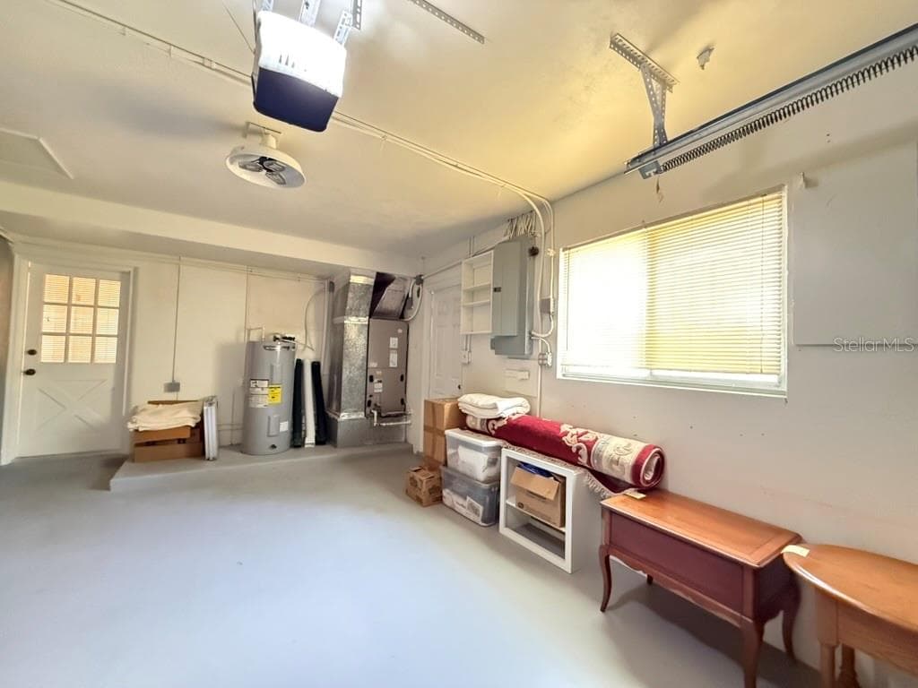 Garage Photo #2 - 1841 5TH ST SE, WINTER HAVEN
