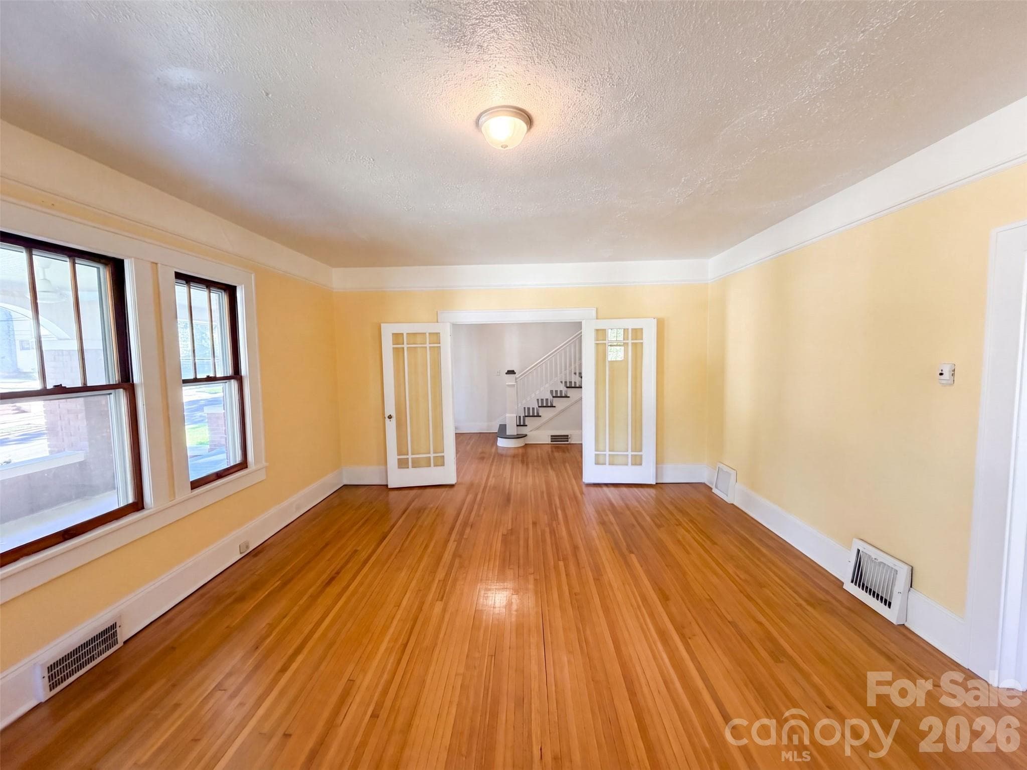 Single Family Residence at 1016 Scales Street, Salisbury, photo 3 of 19