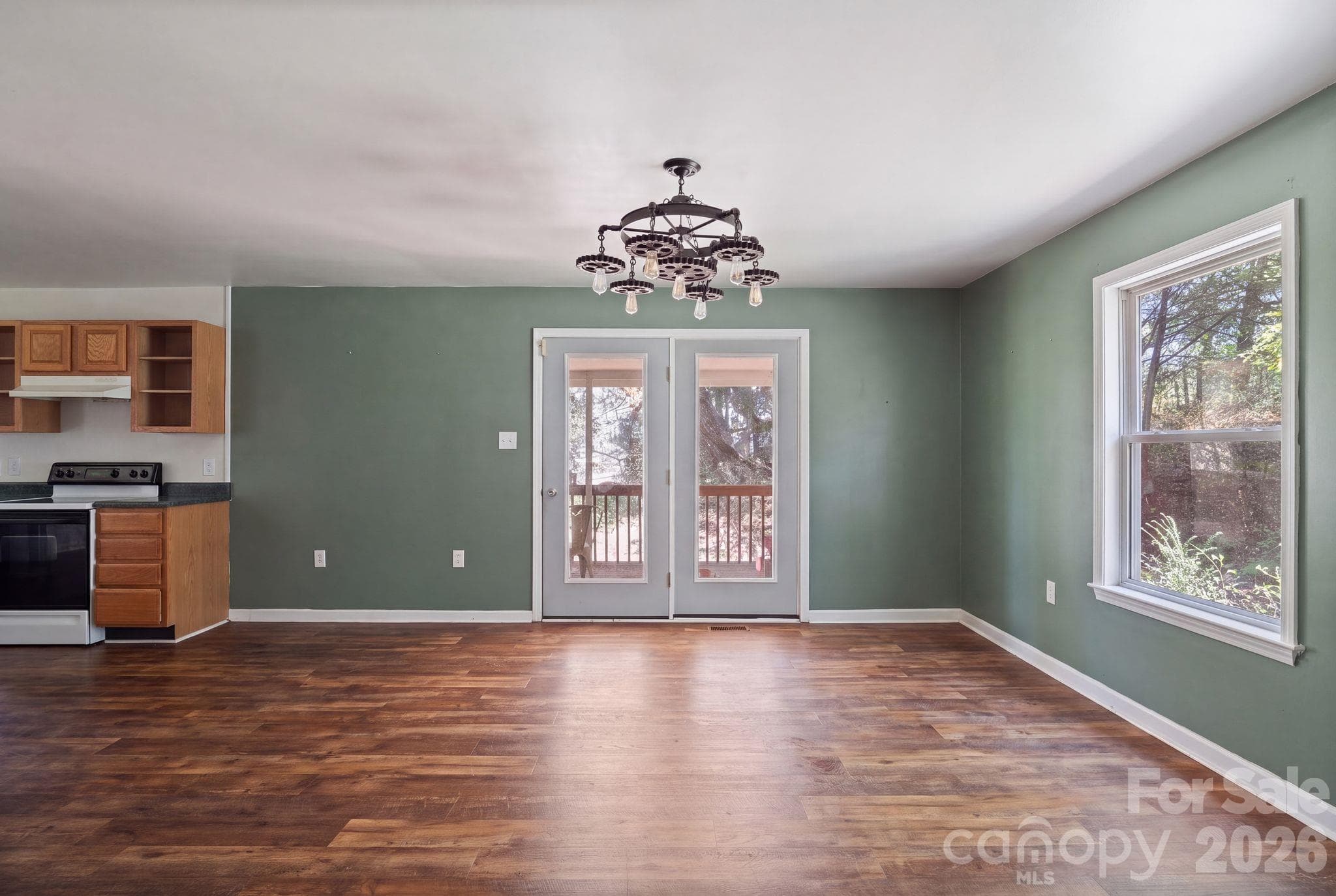 Single Family Residence at 23 Rolling Hill Drive, Asheville, photo 2 of 19