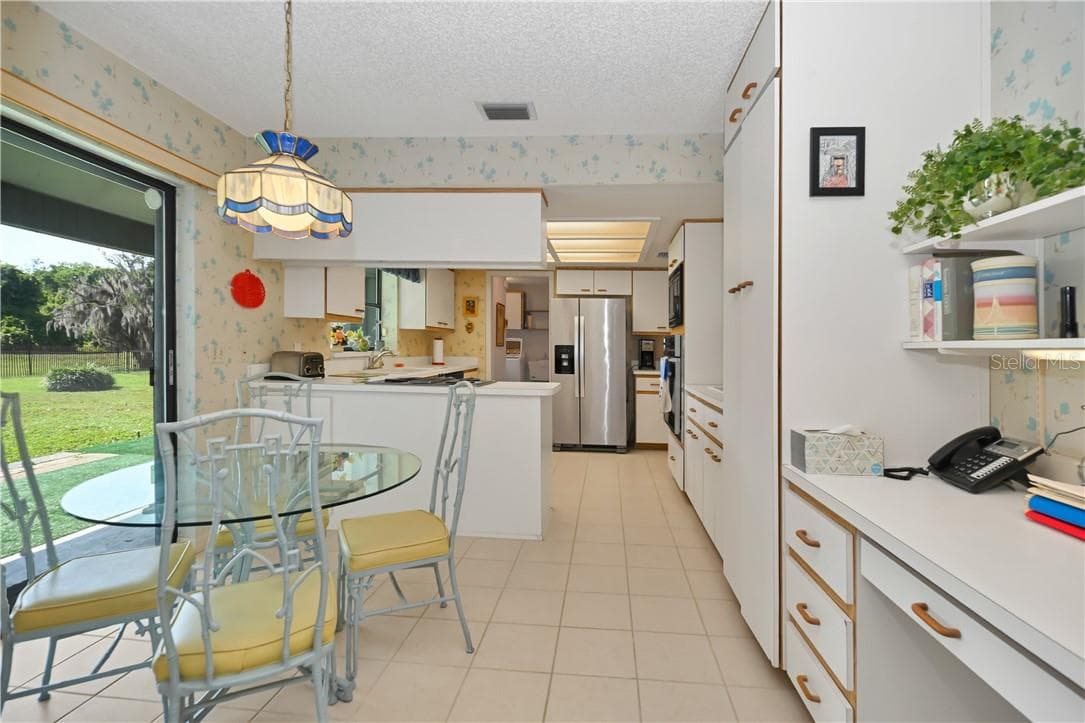 Single Family Residence at 821 N Golf Course DR, CRYSTALRIVER FL 34429, Crystal River, photo 13 of 31