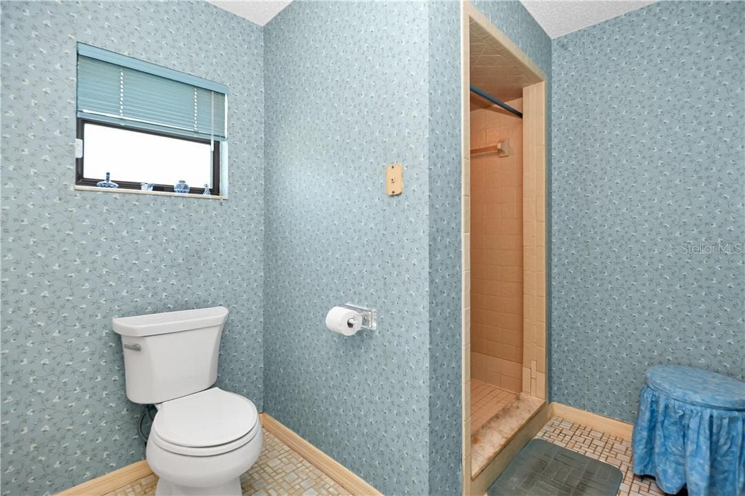 Main Suite - 821 N Golf Course DR, CRYSTALRIVER FL 34429, Crystal River