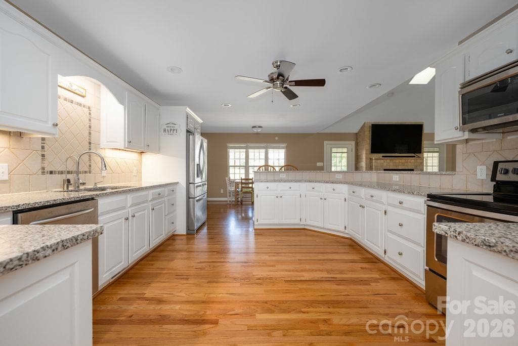 Single Family Residence at 294 Gilbert Road, Statesville, photo 13 of 34