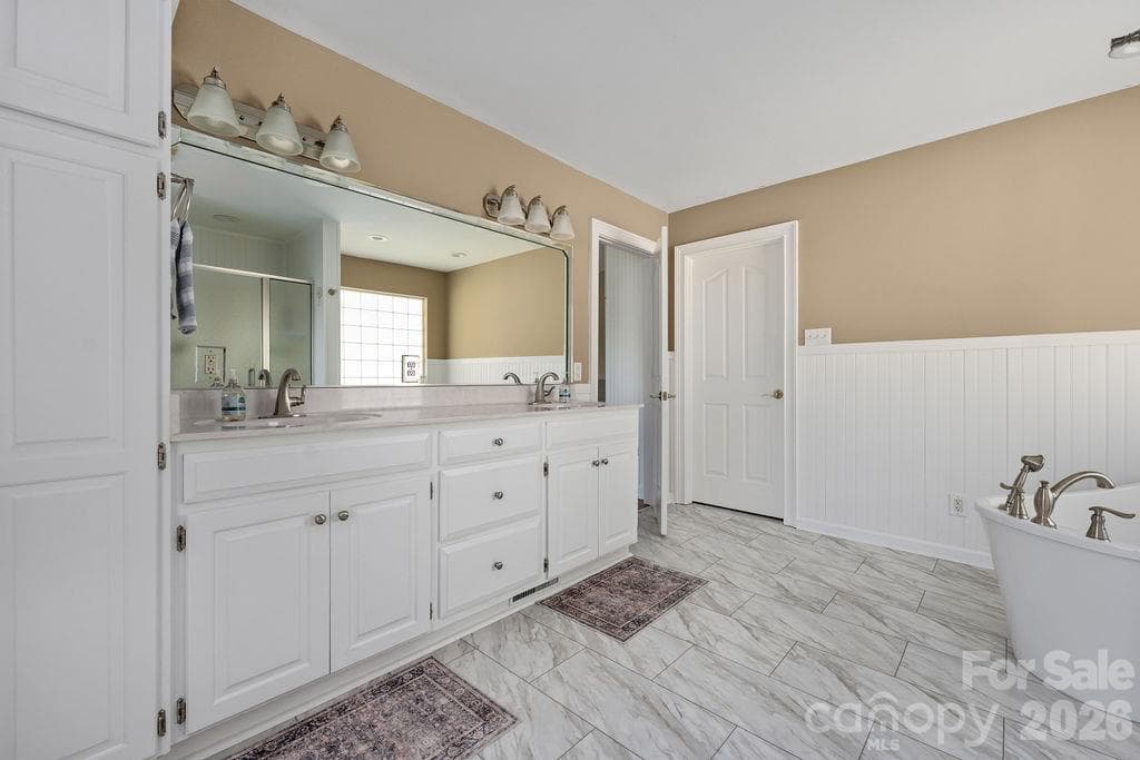 Single Family Residence at 294 Gilbert Road, Statesville, photo 20 of 34