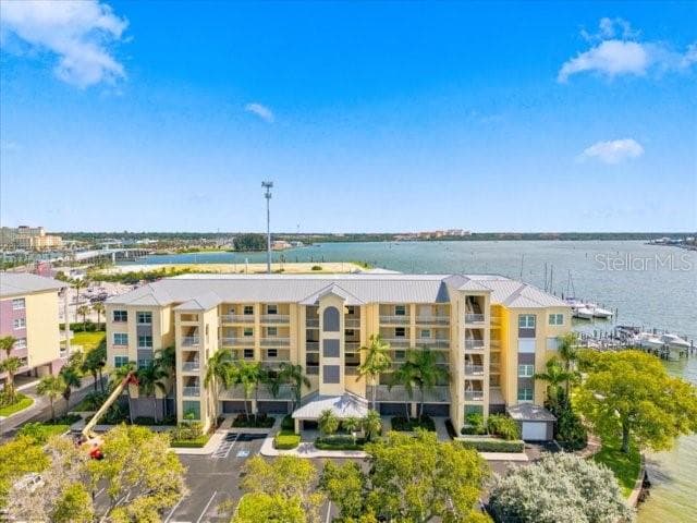 425 150TH AVE #2302