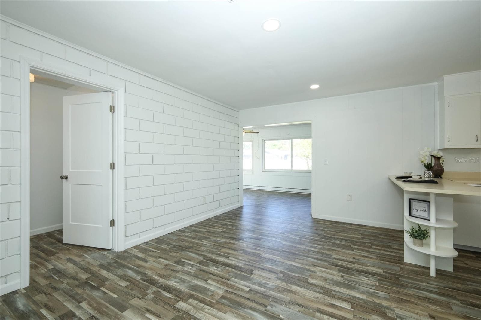 Single Family Residence at 60 PARK LN, DEBARY, photo 10 of 59