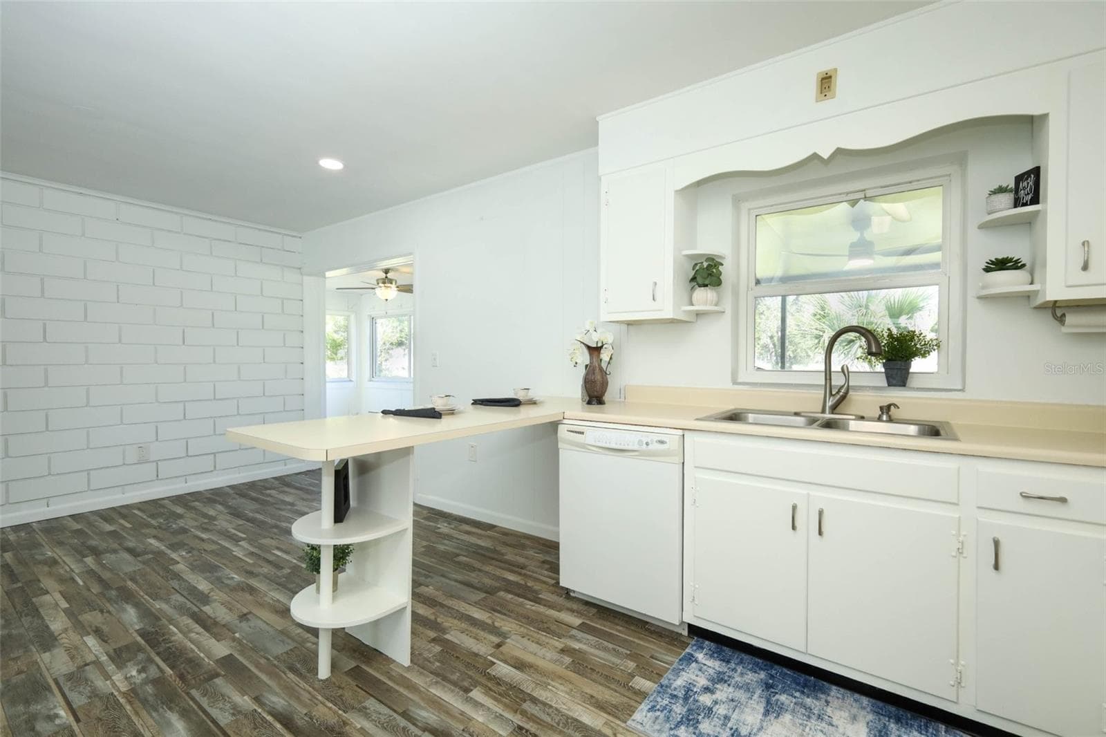 Single Family Residence at 60 PARK LN, DEBARY, photo 21 of 59