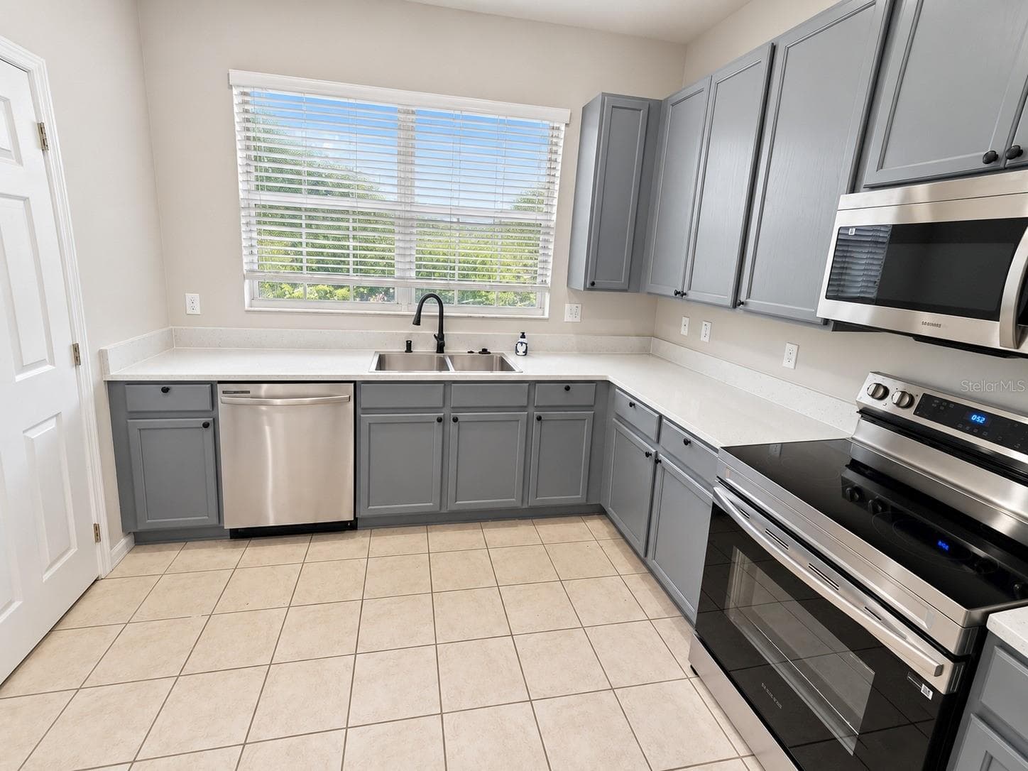 Kitchen - 4996 TOWN TER N, KISSIMMEE