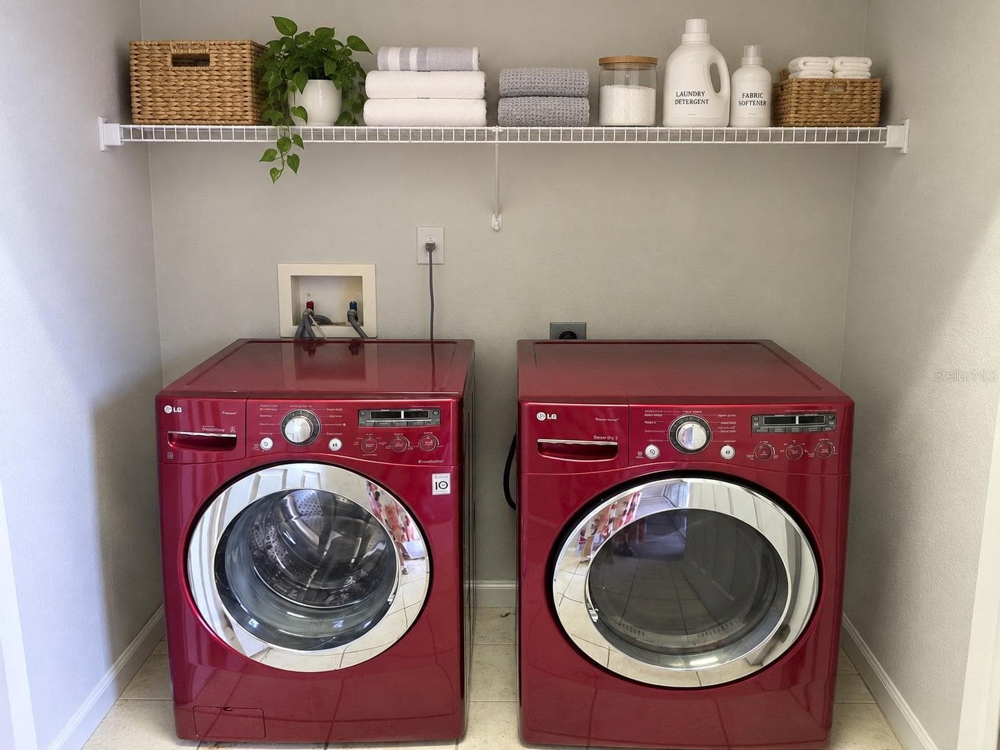 Closet Laundry virtual staging - 4996 TOWN TER N, KISSIMMEE