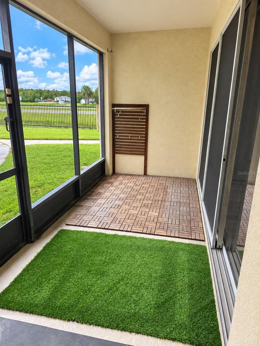Lanai - 4996 TOWN TER N, KISSIMMEE