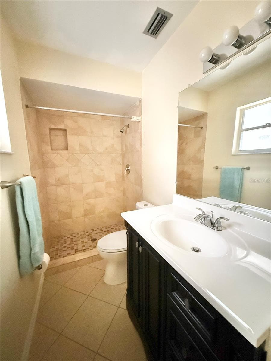 Master Bathroom - 1036 HOPE ST, VENICE