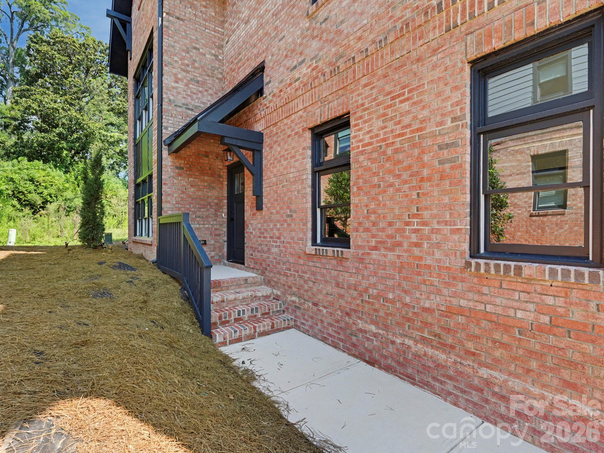 Townhouse at 3127 Colyer Place, Charlotte, photo 2 of 35