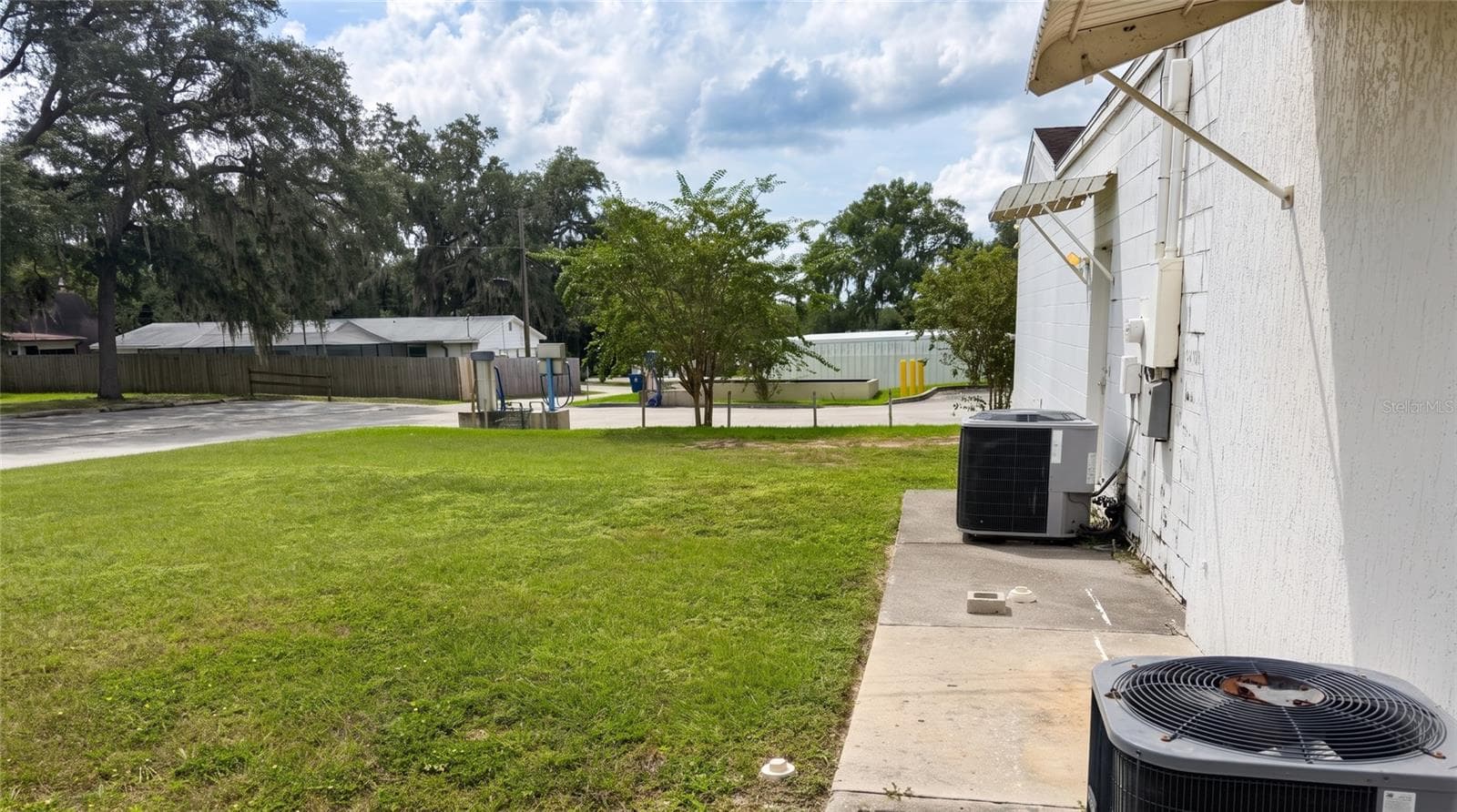 Backyard - 223 N COMMONWEALTH AVE SW, POLK CITY