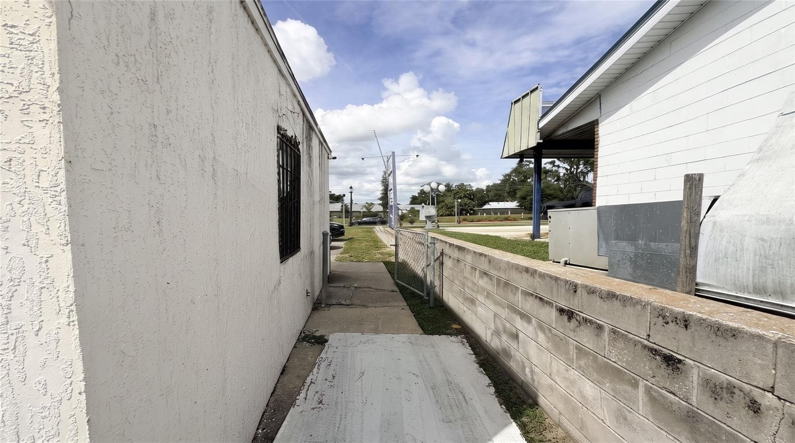 Mixed Use at 223 N COMMONWEALTH AVE SW, POLK CITY, photo 17 of 23